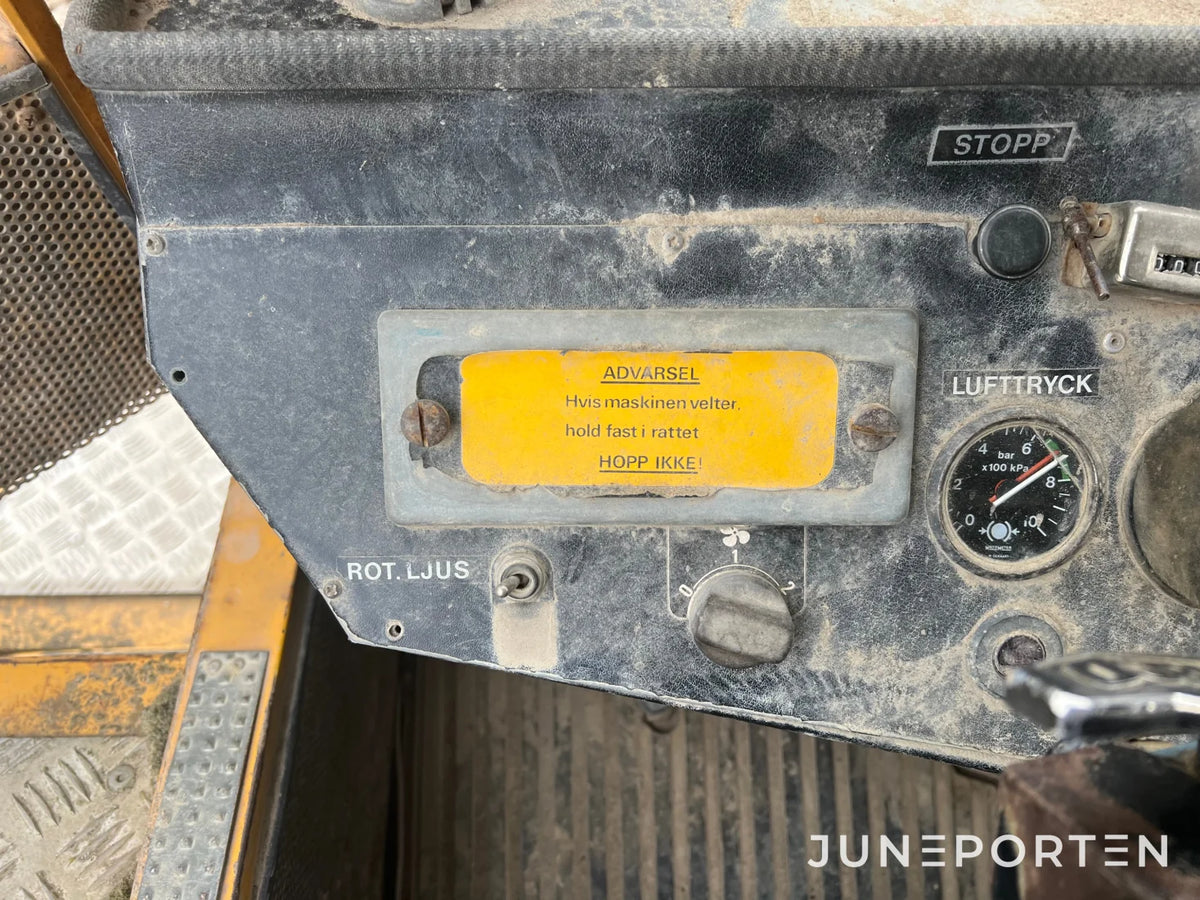Dumper Volvo 861 6x6