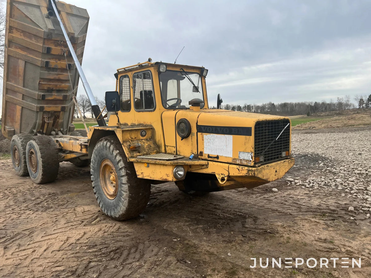 Dumper Volvo 861 6x6