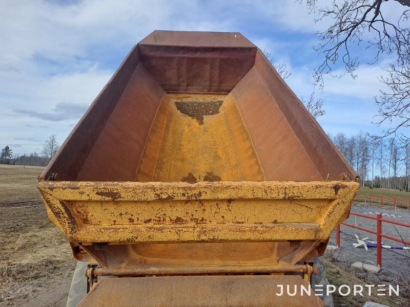 Dumper Volvo BM 860 S