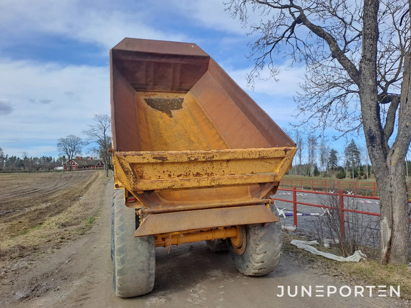 Dumper Volvo BM 860 S