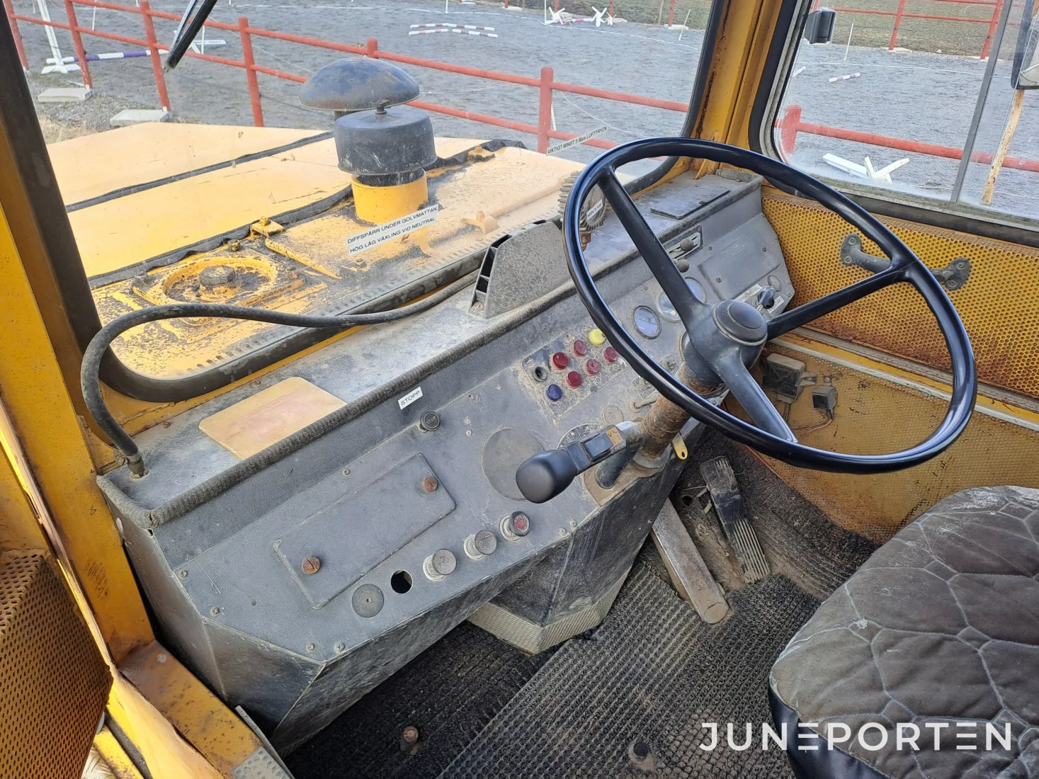Dumper Volvo BM 860 S