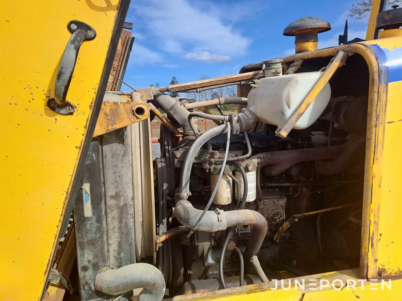 Dumper Volvo BM 860 S