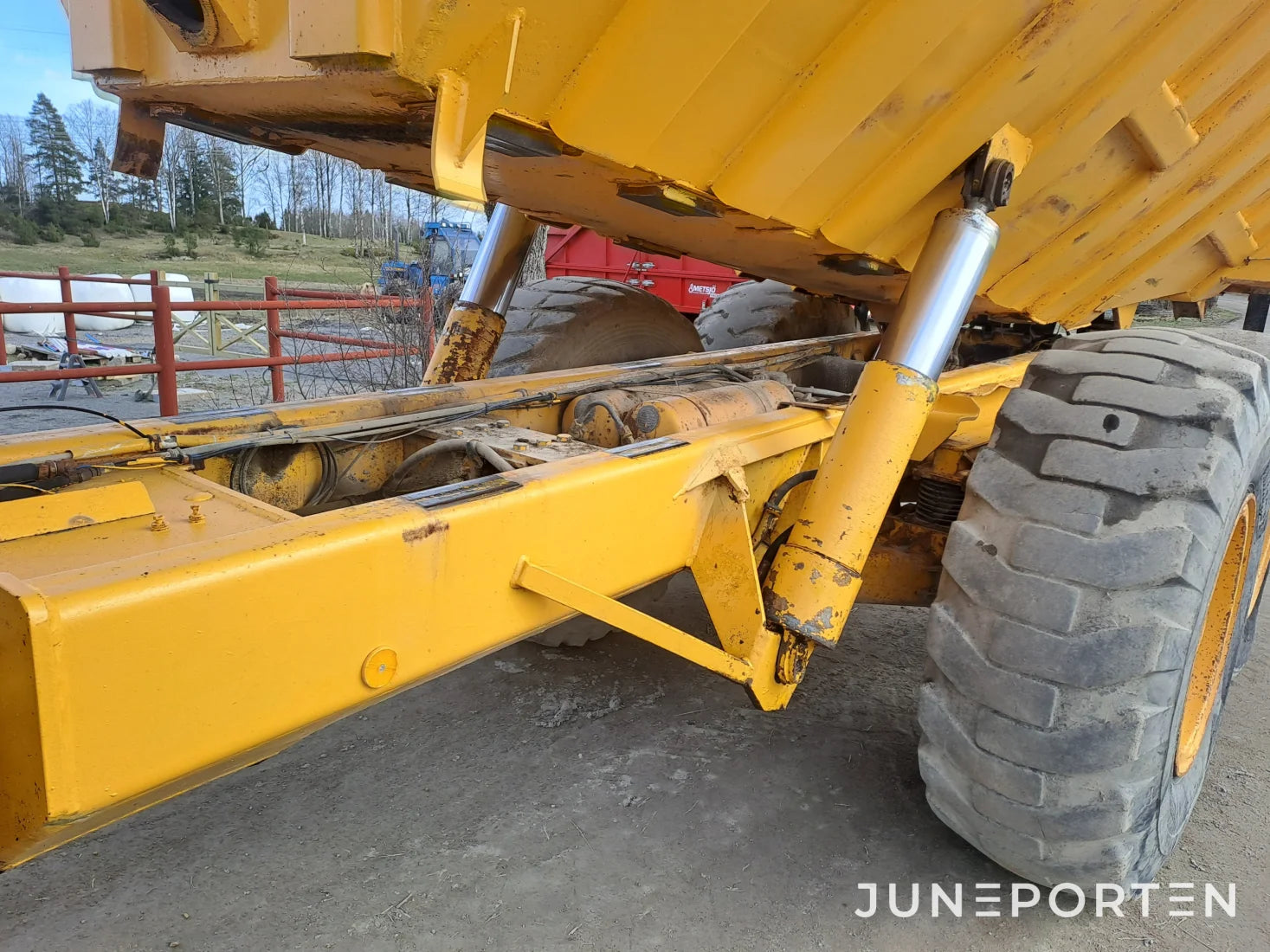 Dumper Volvo BM 860 S