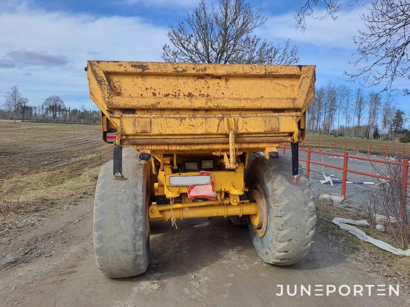 Dumper Volvo BM 860 S