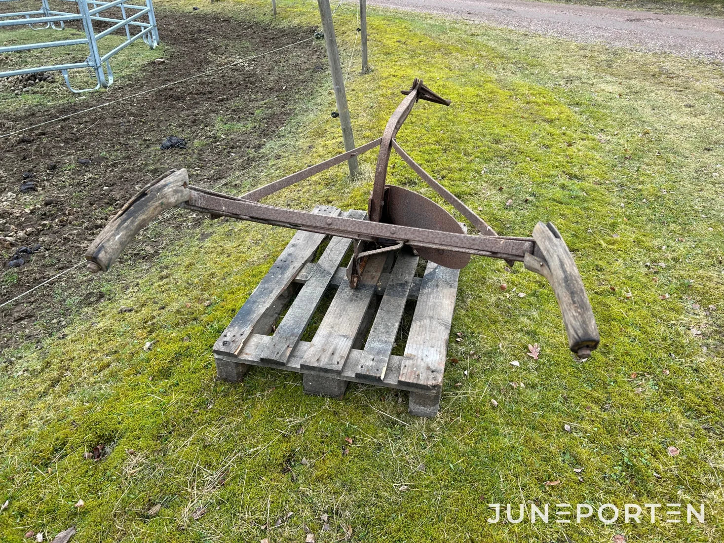 Enskärig plog Överum