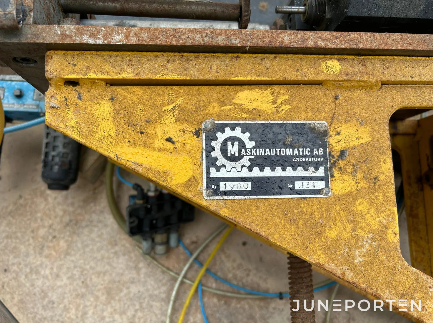 Enstegsmatare Maskinautomatic J31 för bandplåt
