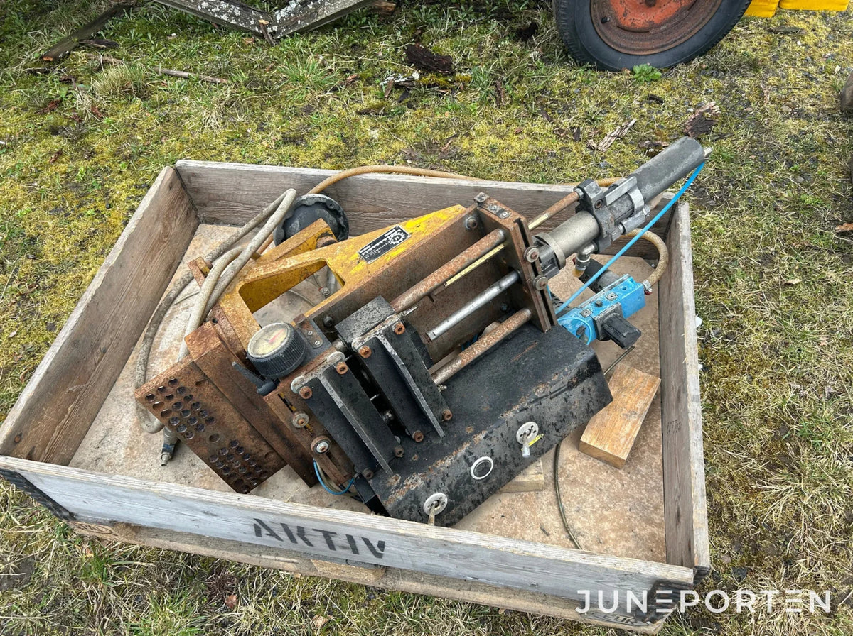 Enstegsmatare Maskinautomatic J31 för bandplåt
