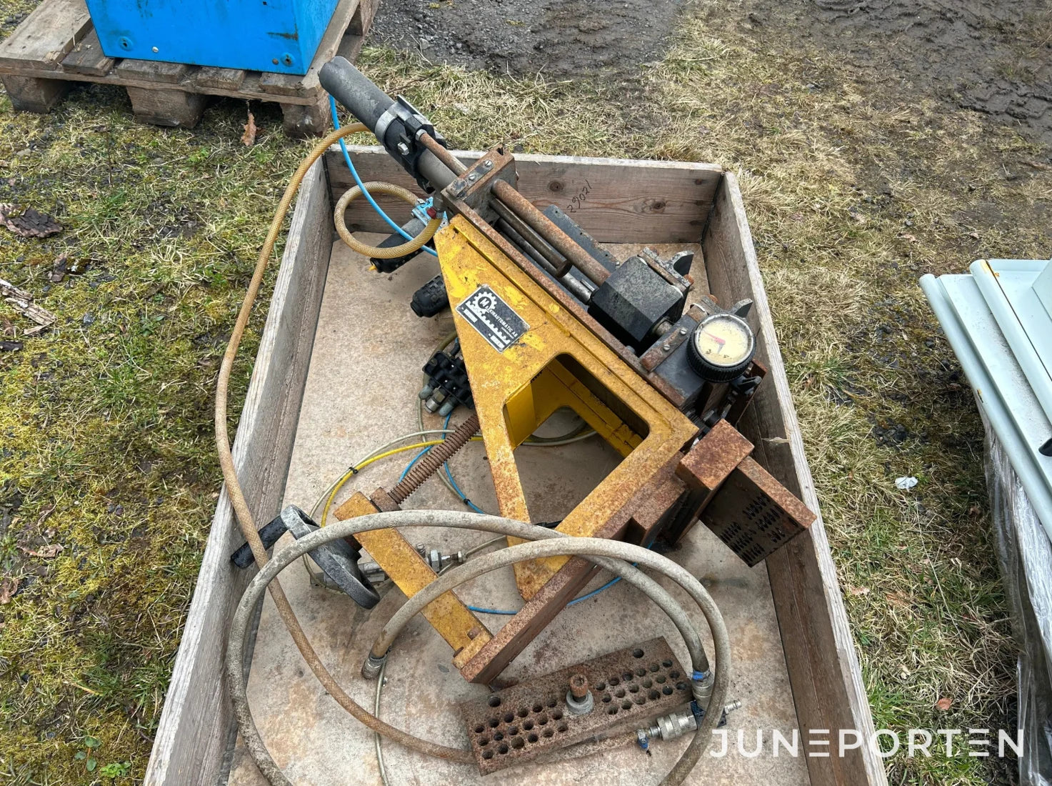 Enstegsmatare Maskinautomatic J31 för bandplåt