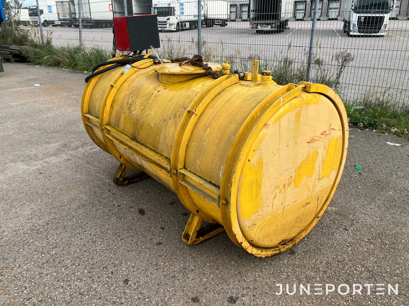 Farmartank 1200 Liter med räkneverk