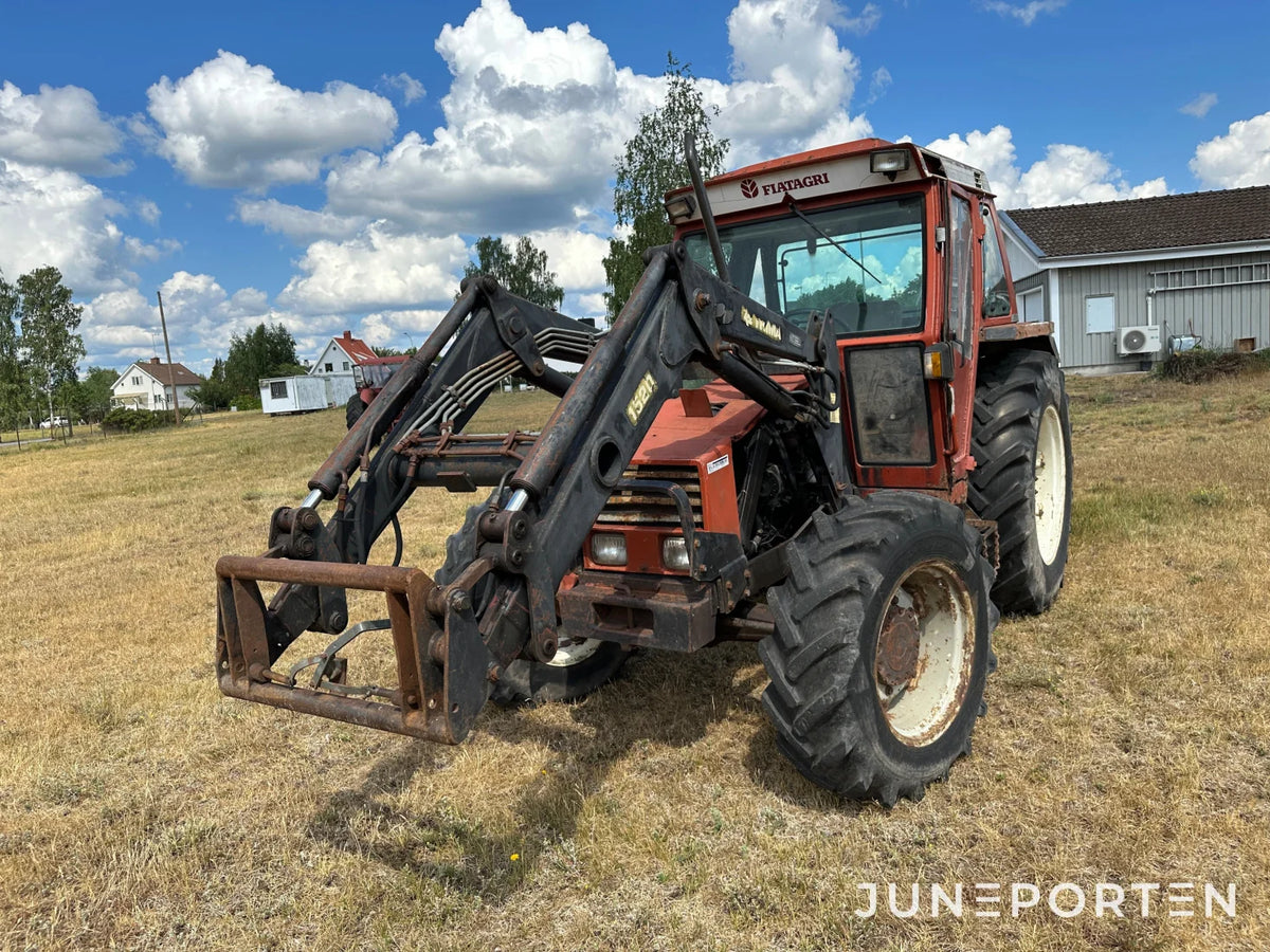 Fiat 80-90 DT med trima lastare
