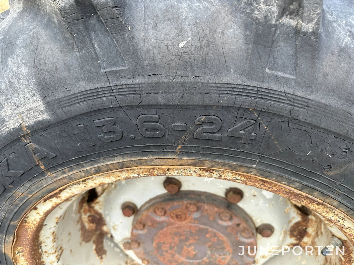 Fiat 80-90 DT med trima lastare