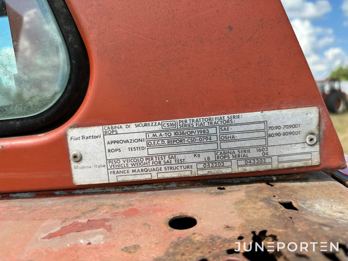 Fiat 80-90 DT med trima lastare