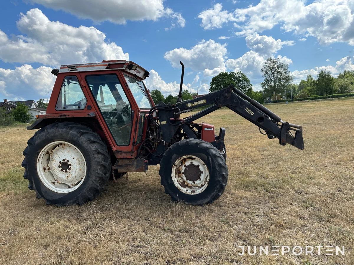 Fiat 80-90 DT med trima lastare