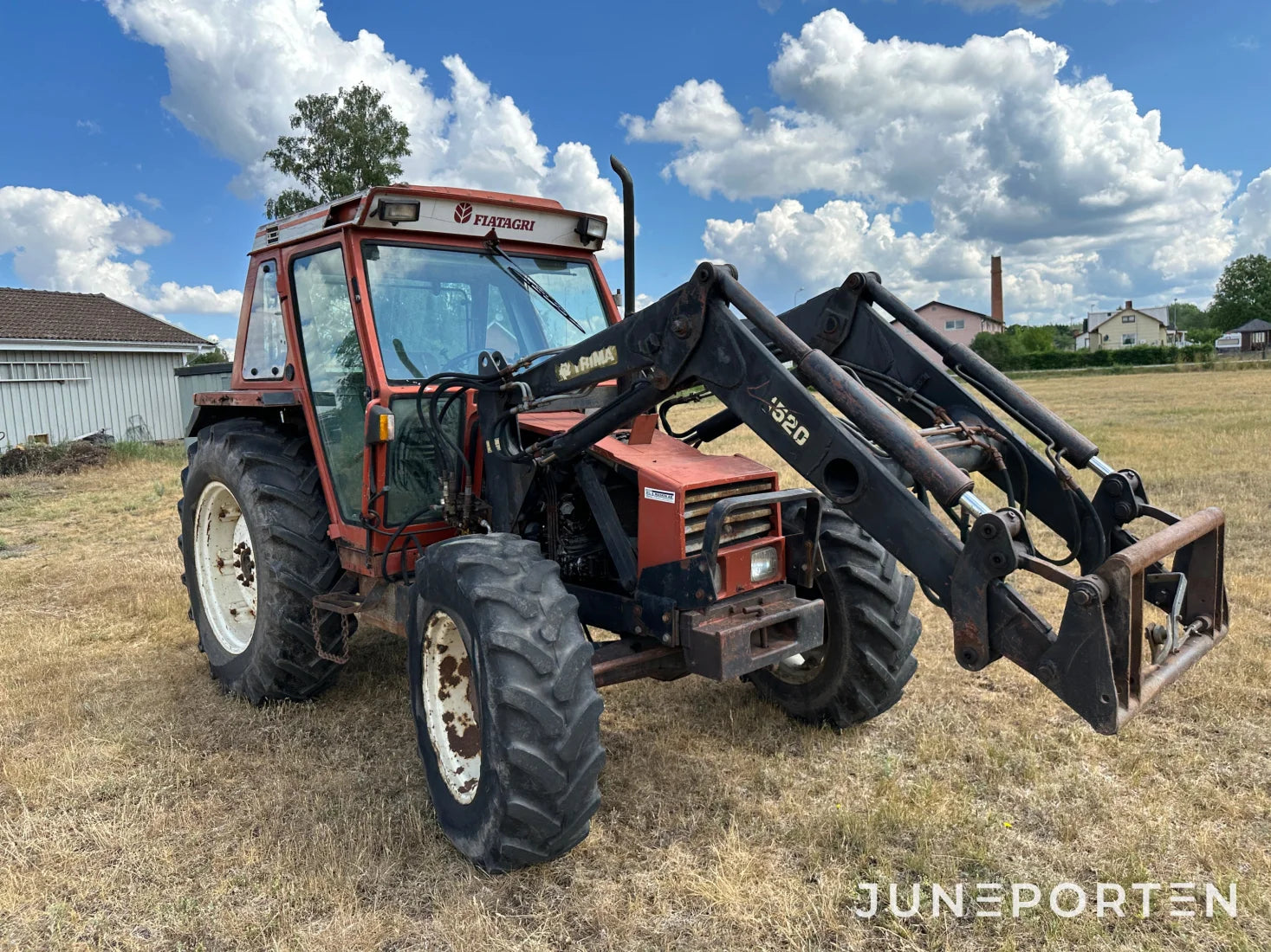Fiat 80-90 DT med trima lastare