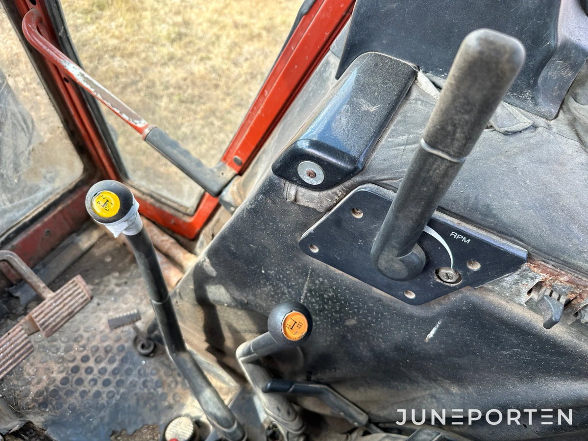 Fiat 80-90 DT med trima lastare