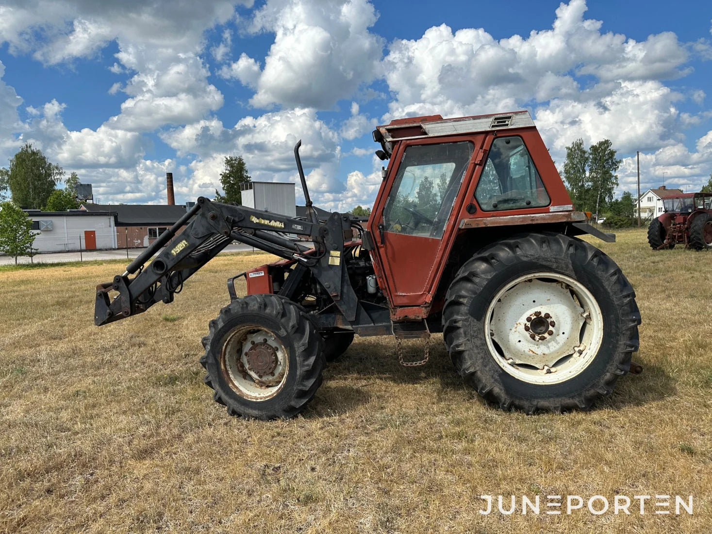 Fiat 80-90 DT med trima lastare