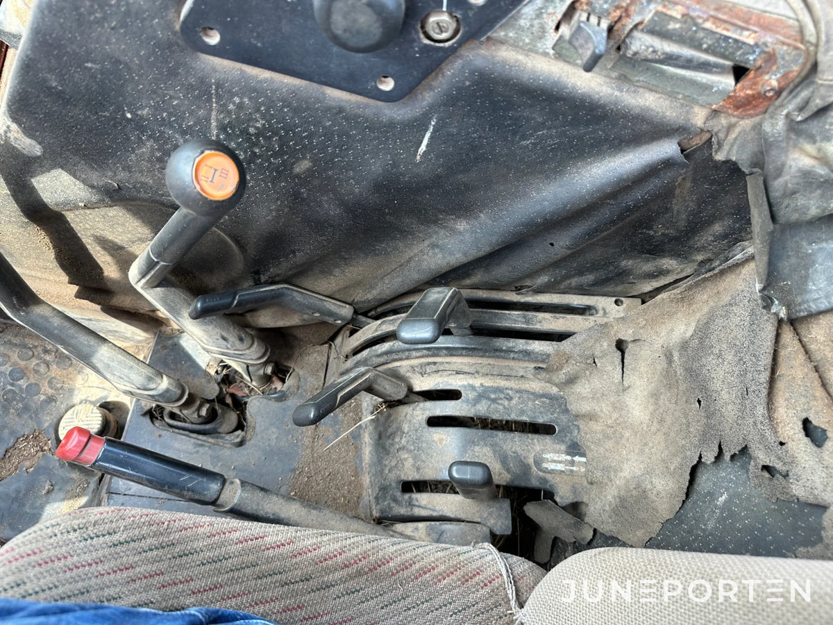 Fiat 80-90 DT med trima lastare