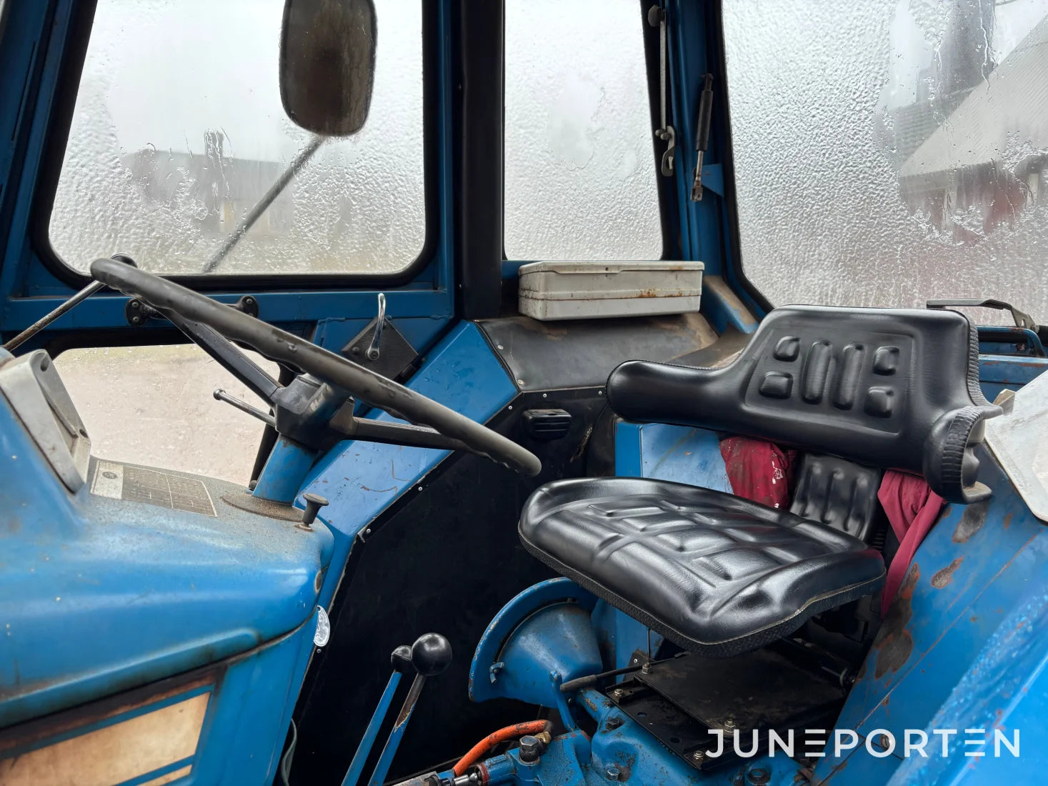 Ford 3000 med lastare