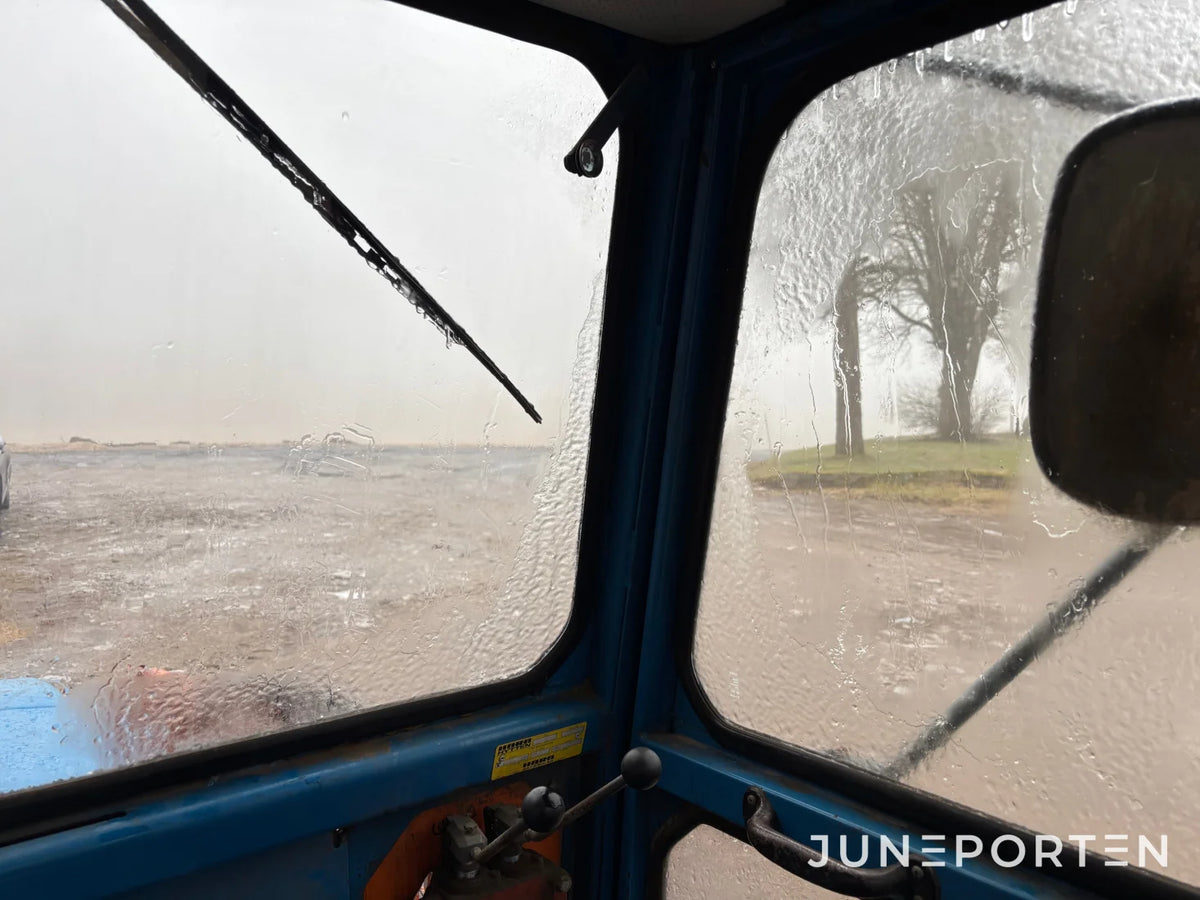 Ford 3000 med lastare