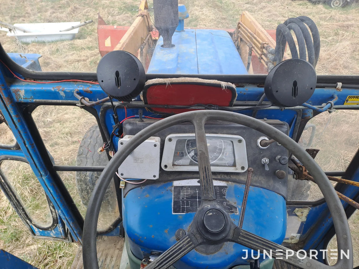Ford 5600 med lastare