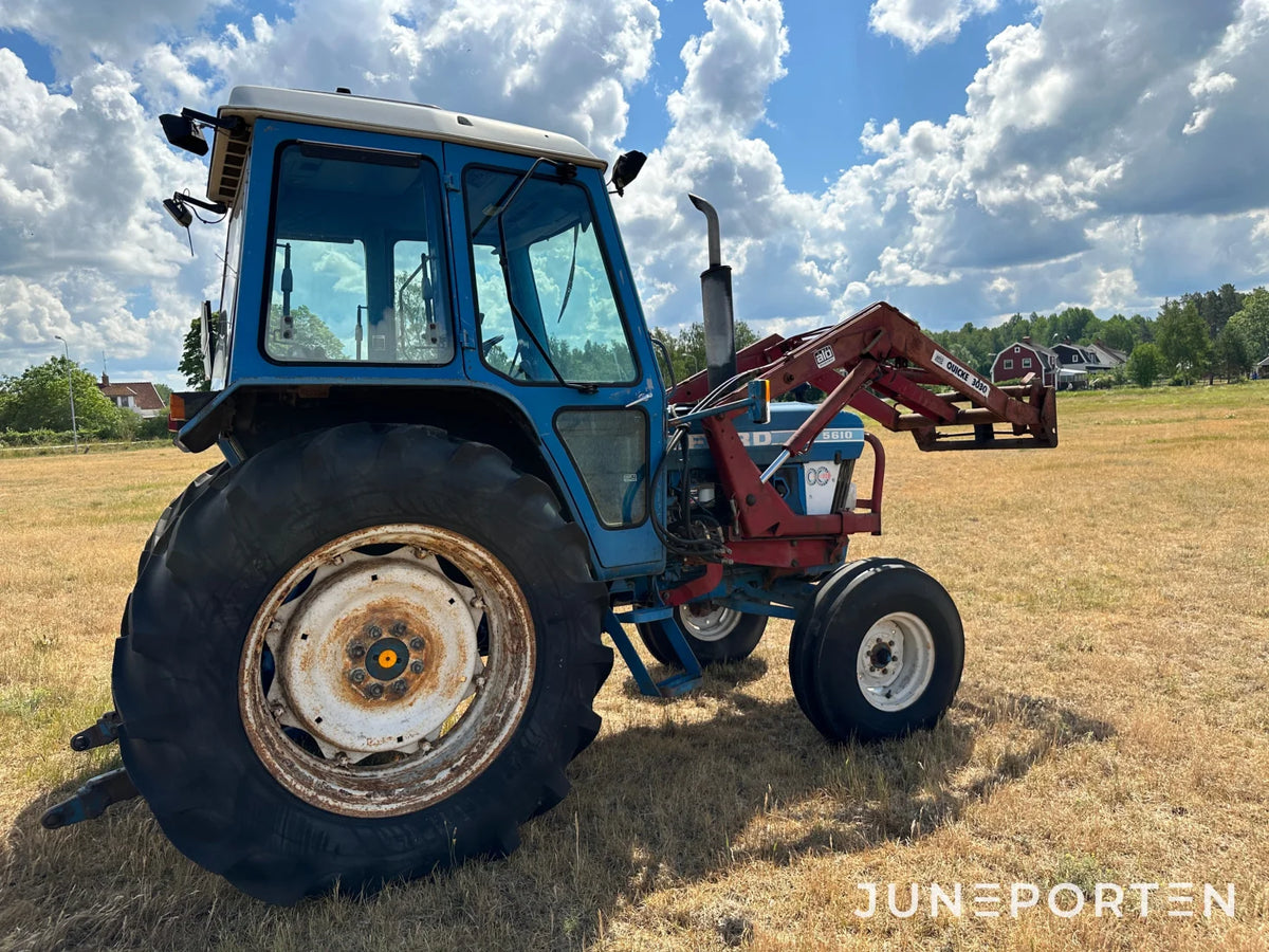 Ford 5610 med lastare