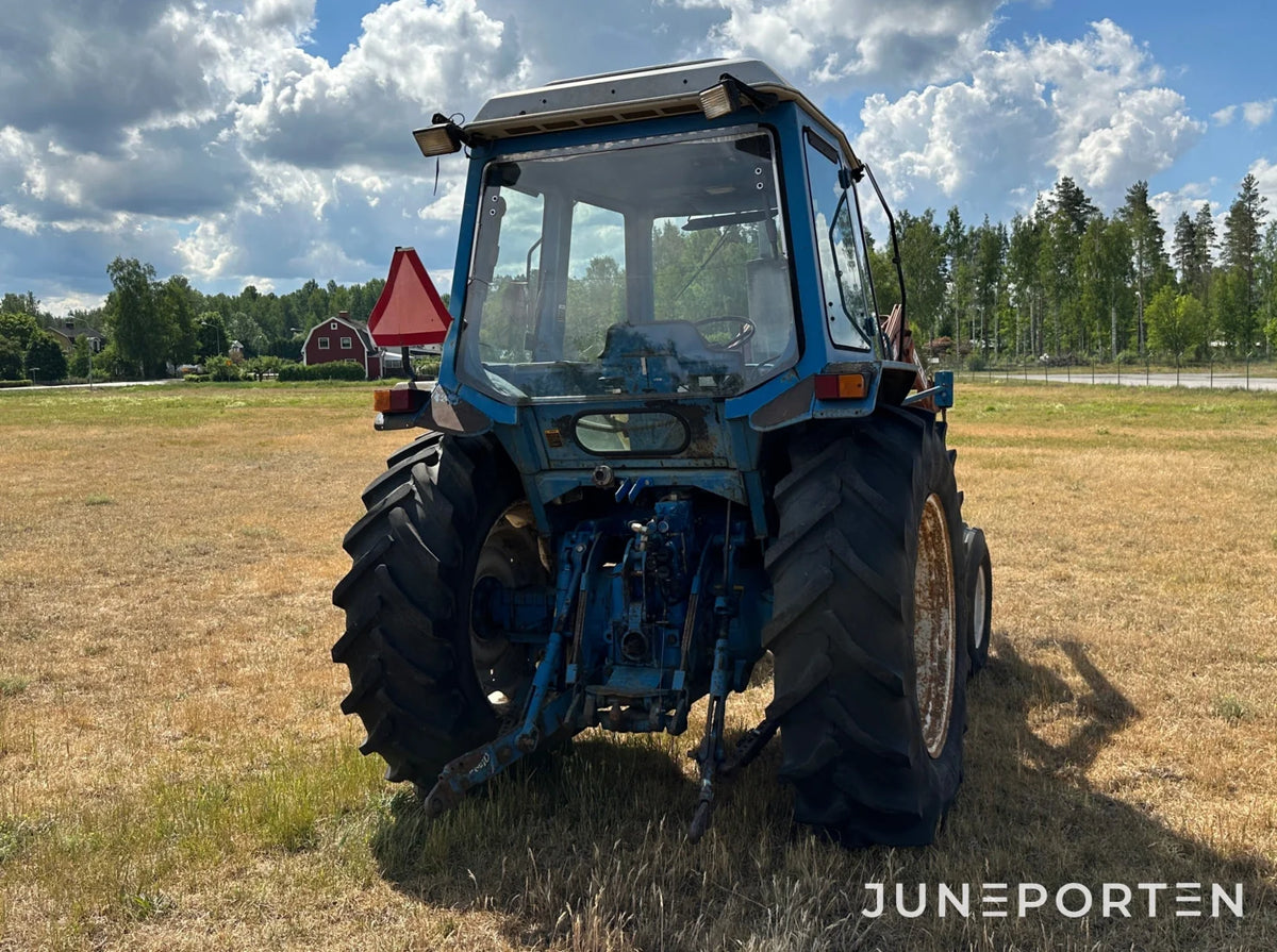 Ford 5610 med lastare