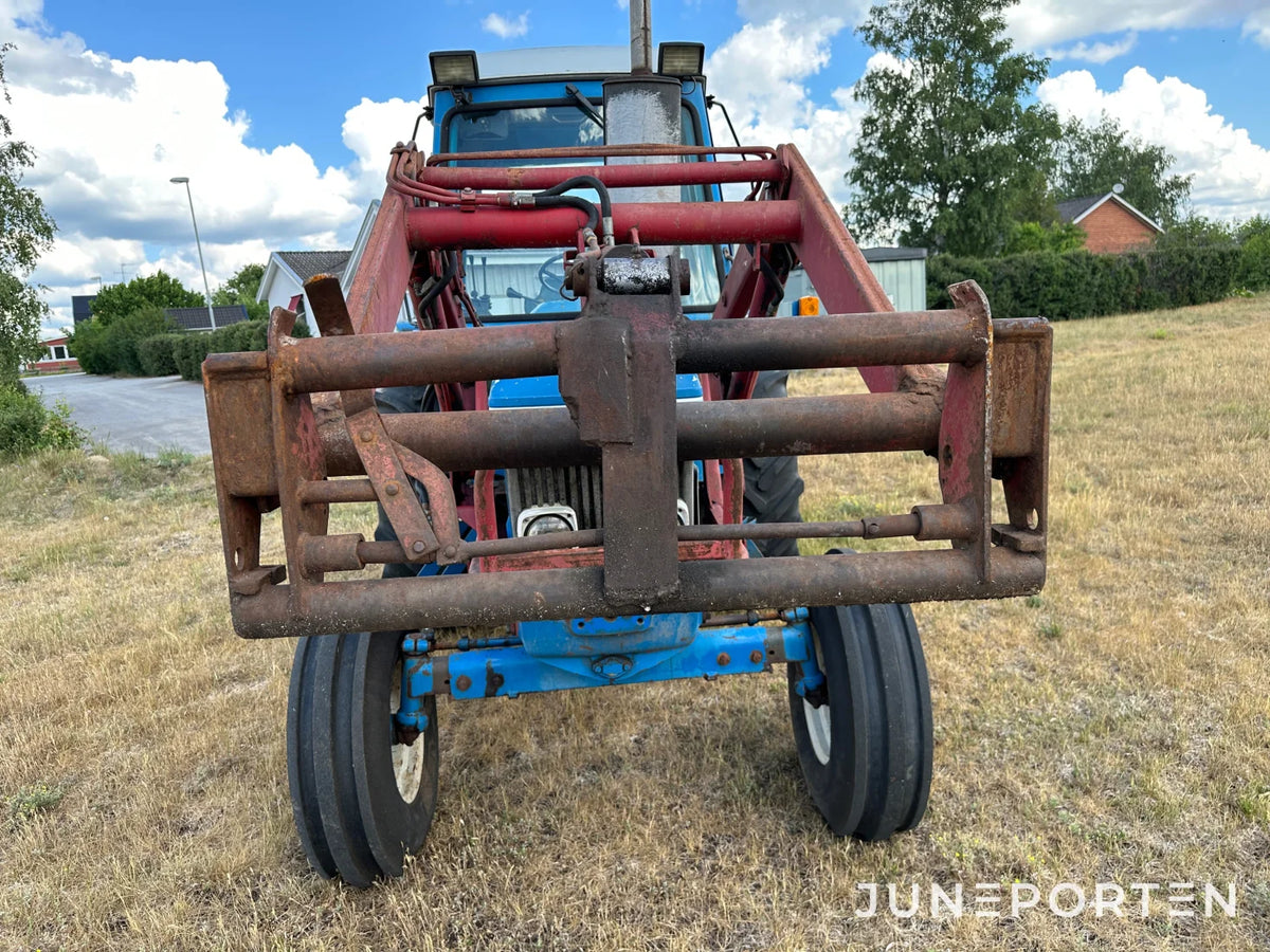 Ford 5610 med lastare
