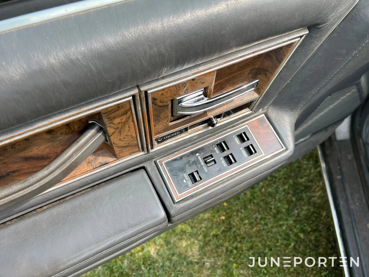 Ford Lincoln Continental