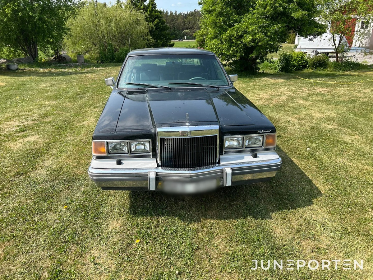 Ford Lincoln Continental