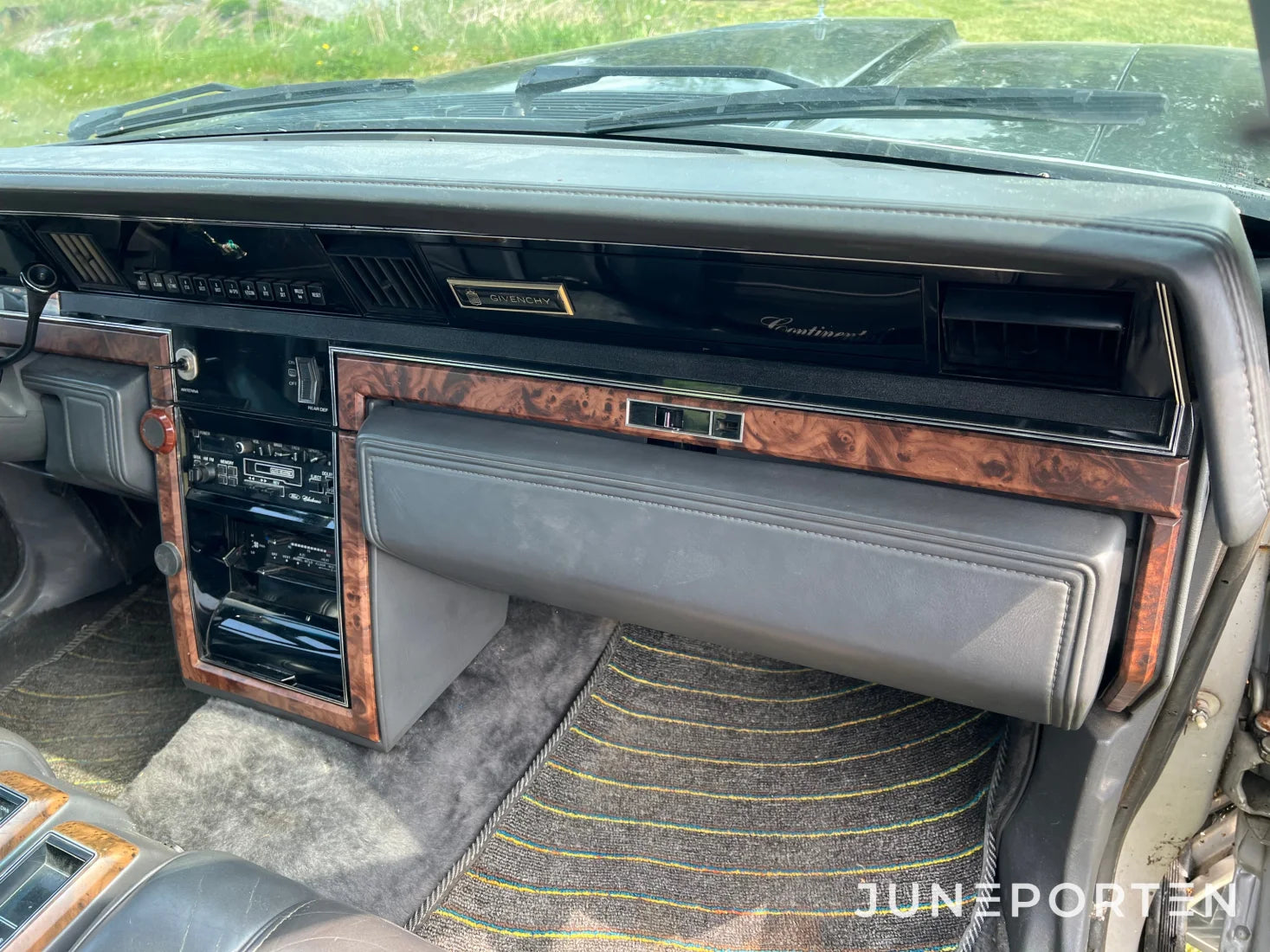 Ford Lincoln Continental