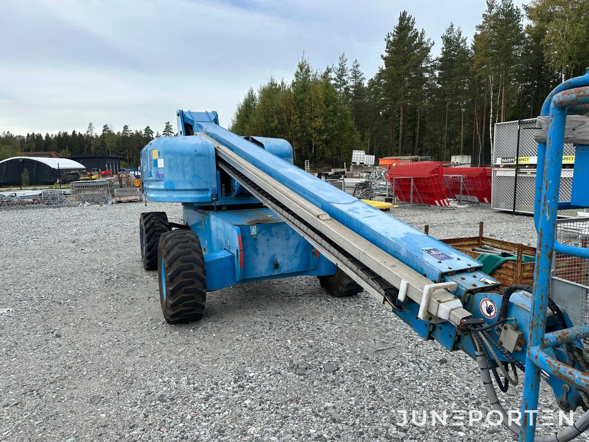 Bomlift Genie S-60