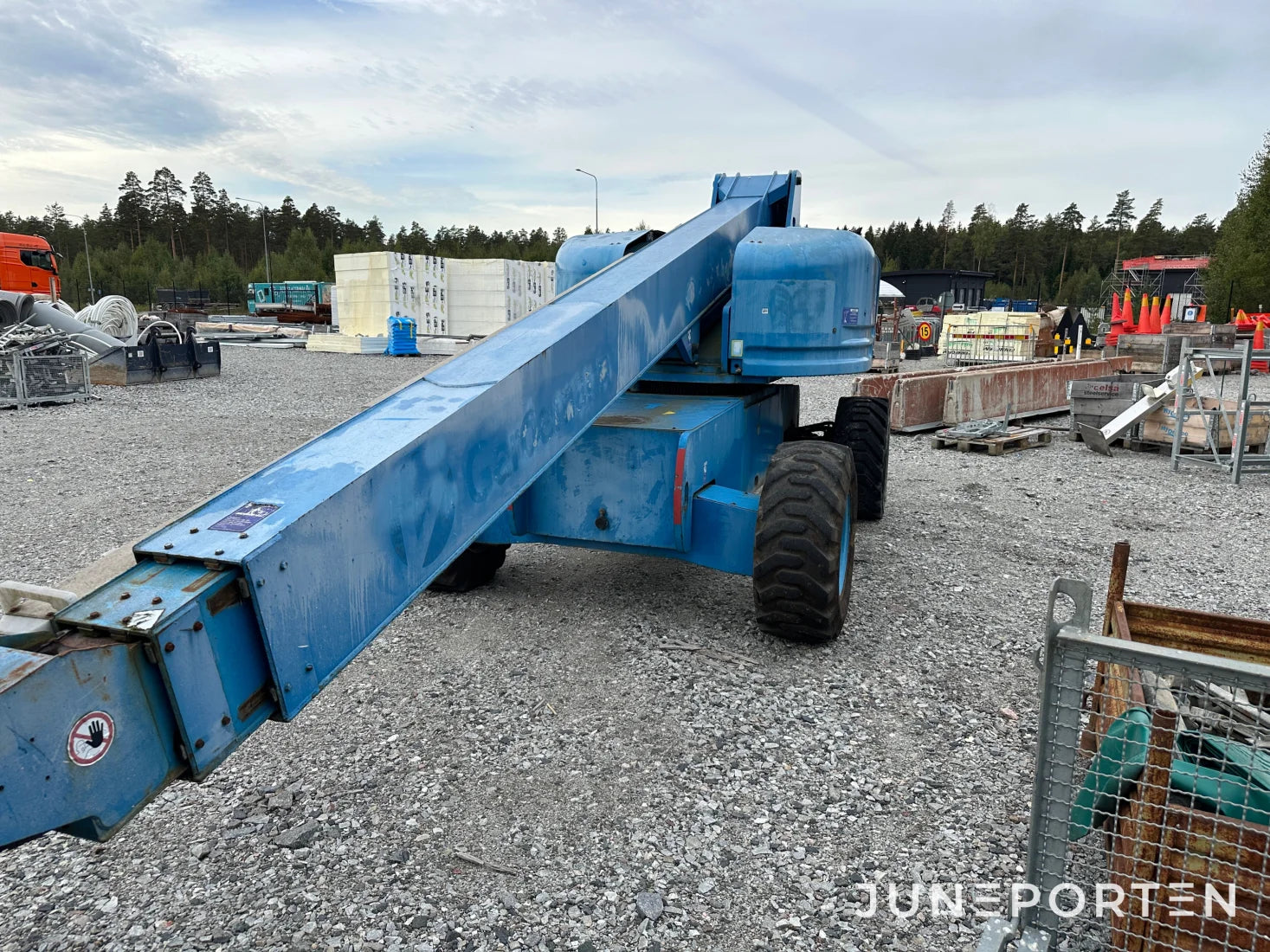 Bomlift Genie S-60