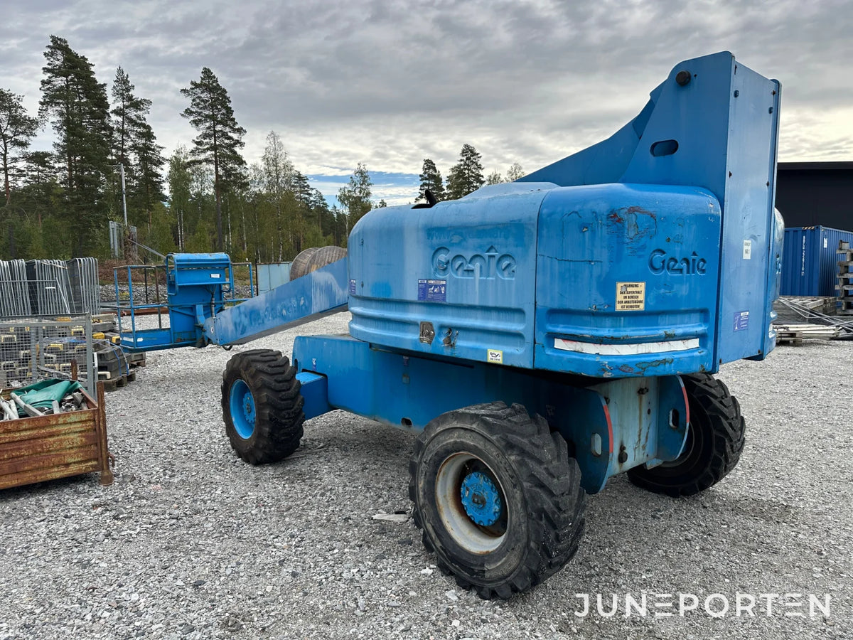 Bomlift Genie S-60