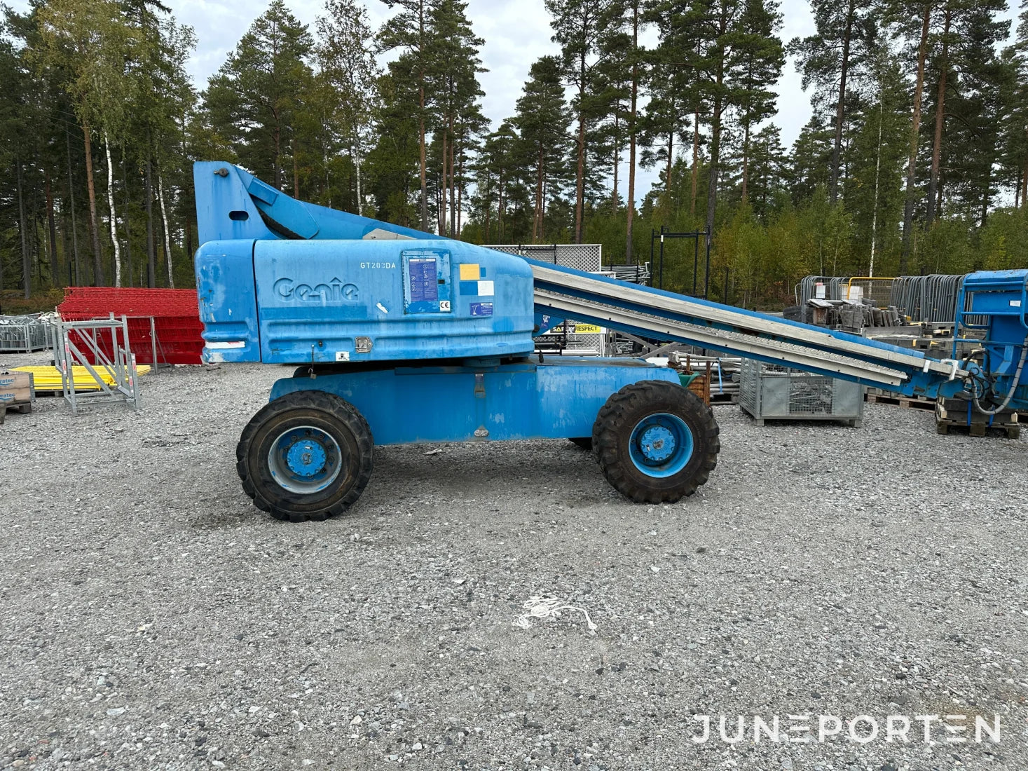 Bomlift Genie S-60
