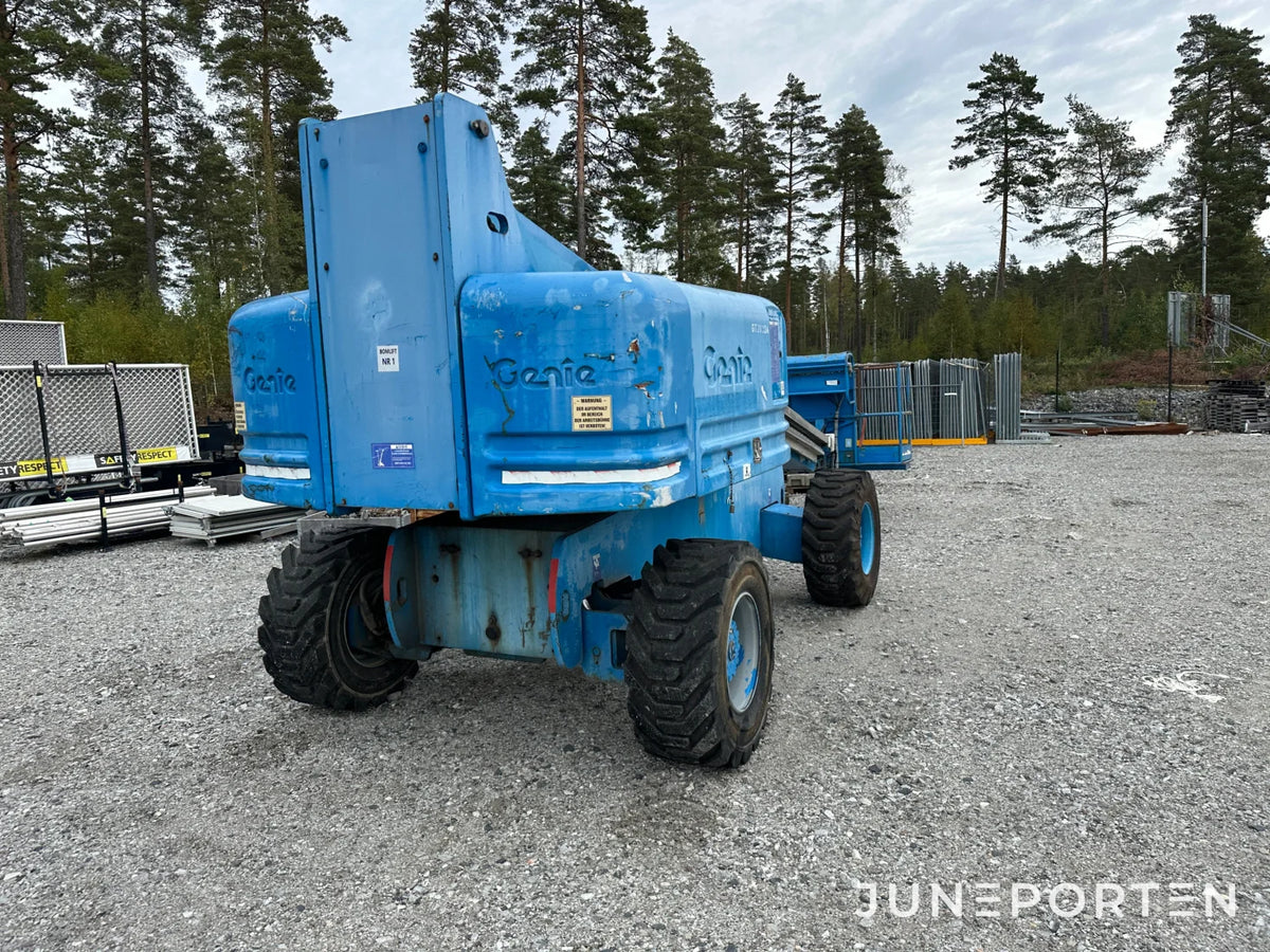 Bomlift Genie S-60