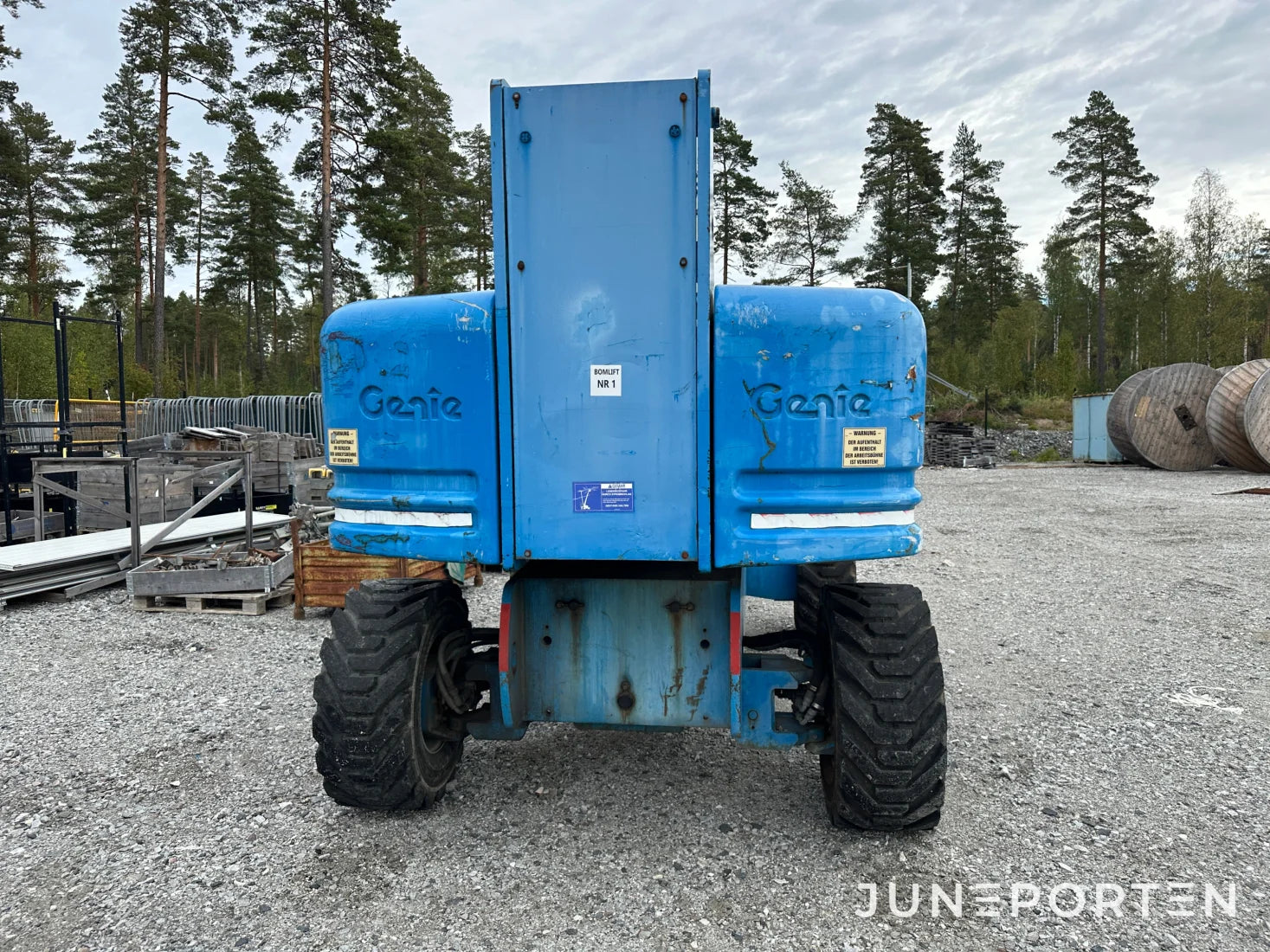 Bomlift Genie S-60