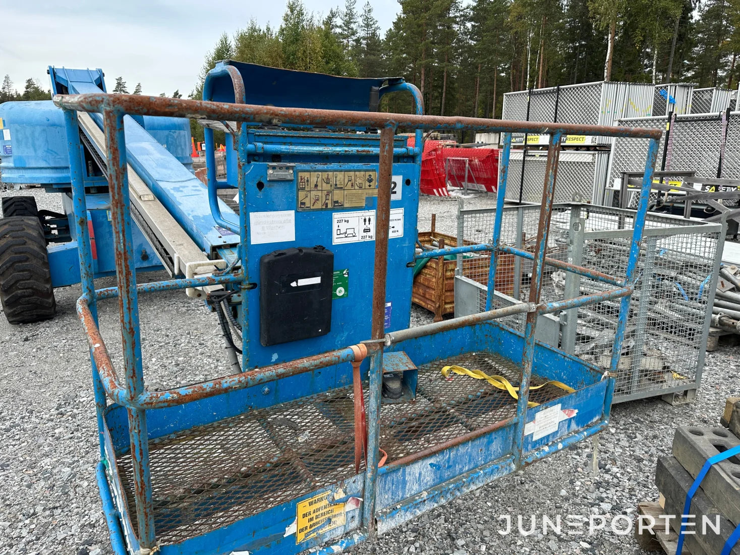 Bomlift Genie S-60