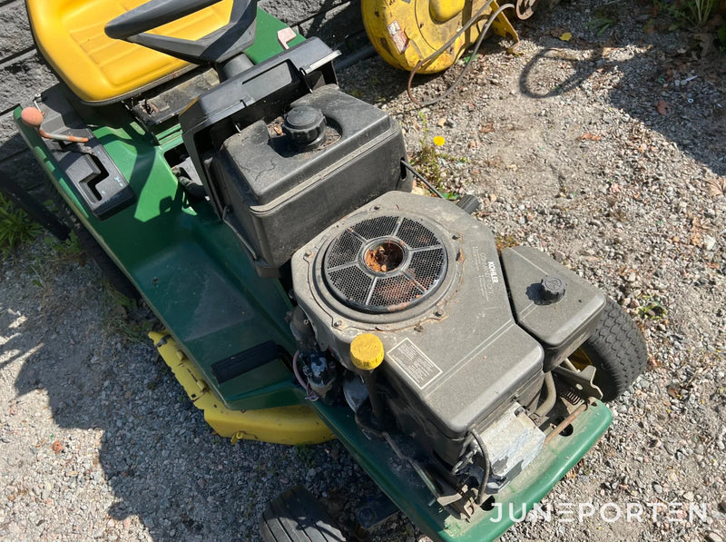 Gräsklippare John Deere STX 30