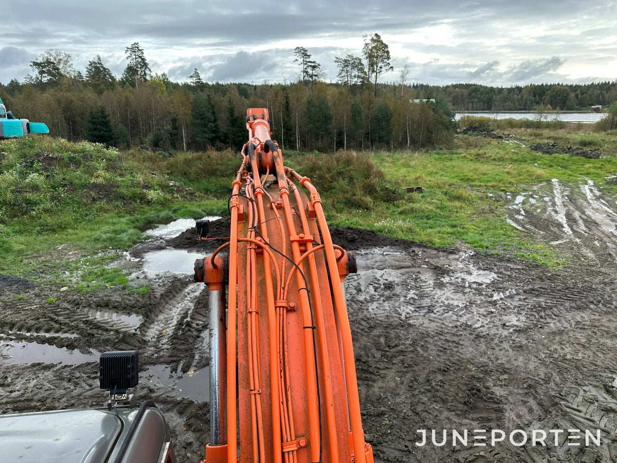 Grävmaskin Hitachi EX 135