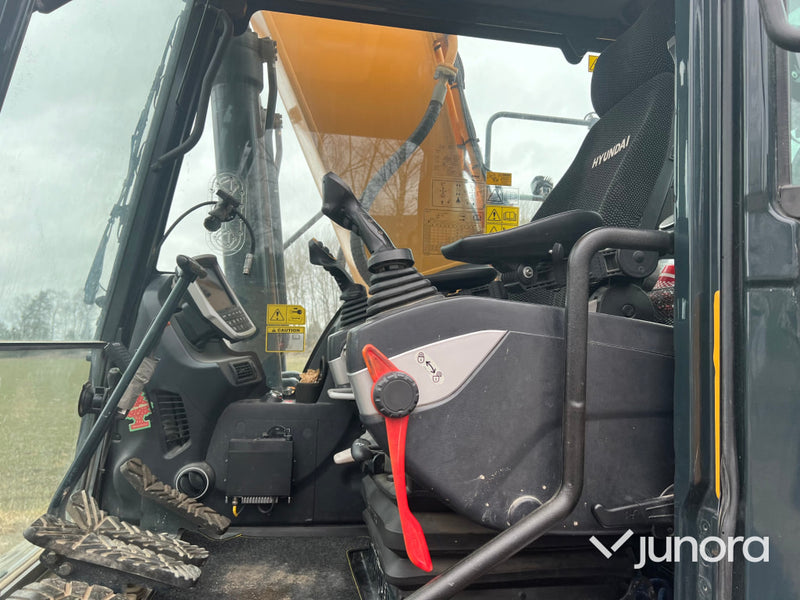 Bandgrävare Hyundai HX220 L