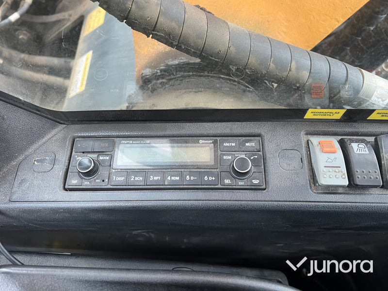 Bandgrävare Hyundai HX220 L