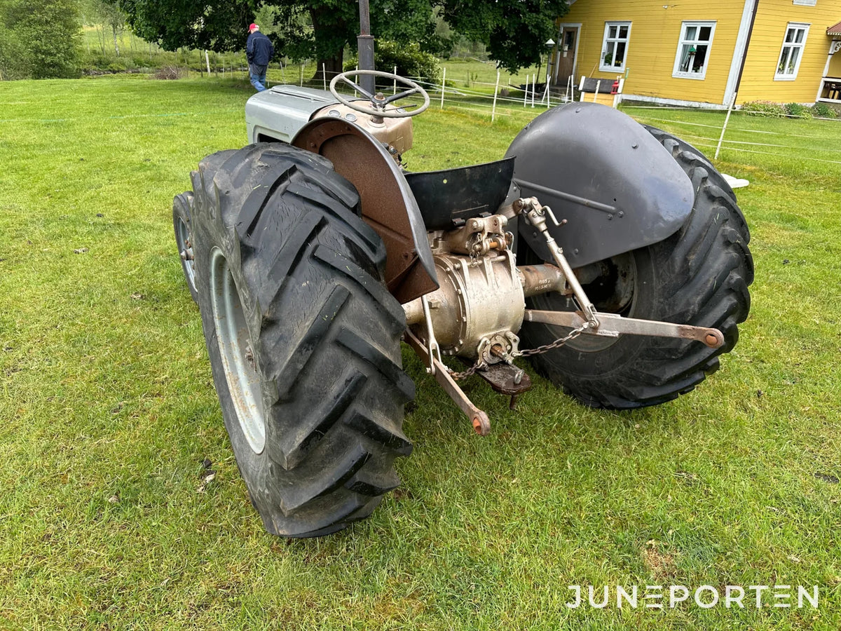 Grålle Ferguson Special FE 35