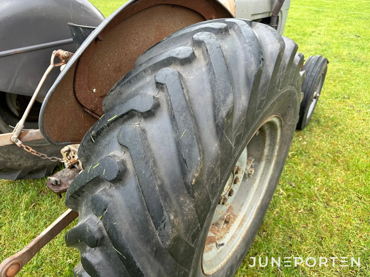 Grålle Ferguson Special FE 35