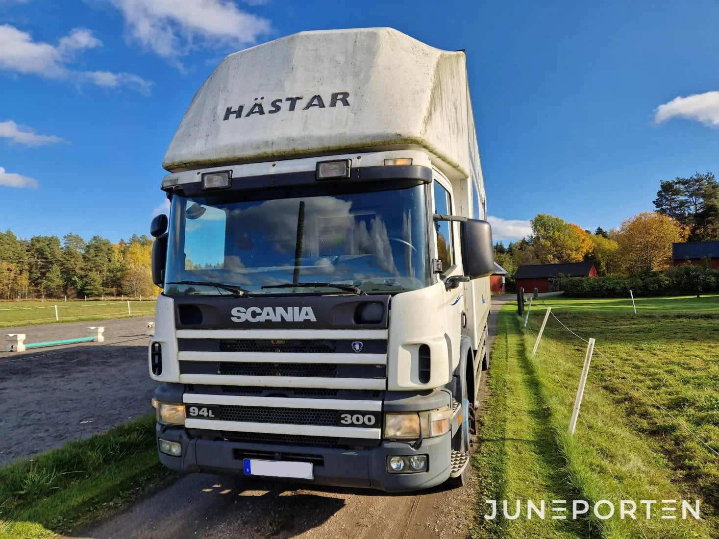 Hästlastbil Scania P94LB4X2NB300