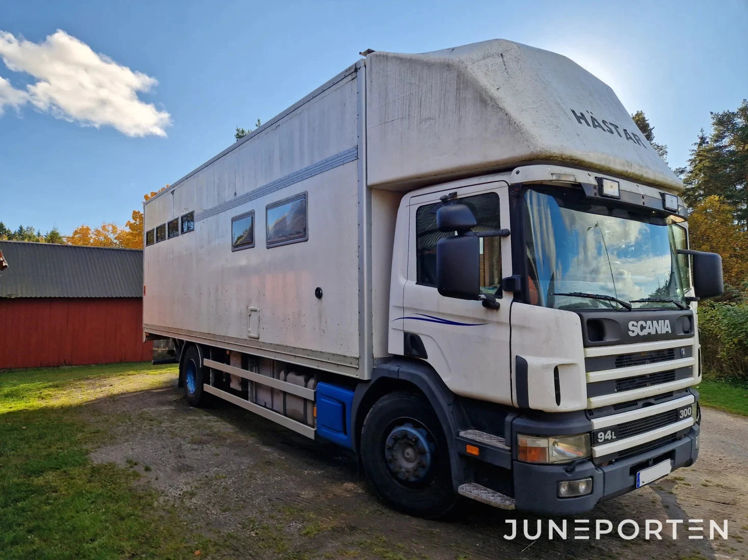 Hästlastbil Scania P94LB4X2NB300