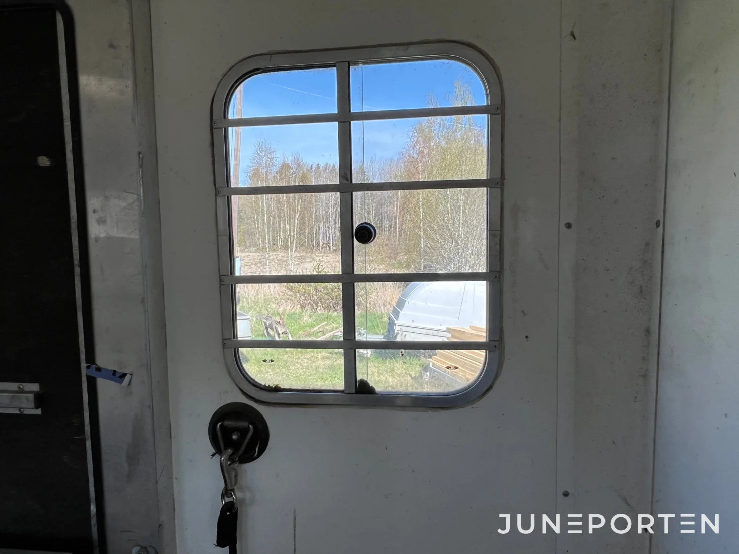 Hästtransport Peugeot Boxer 44O Zuckoff LHD