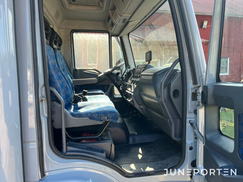 Hästtransport Iveco 75E17
