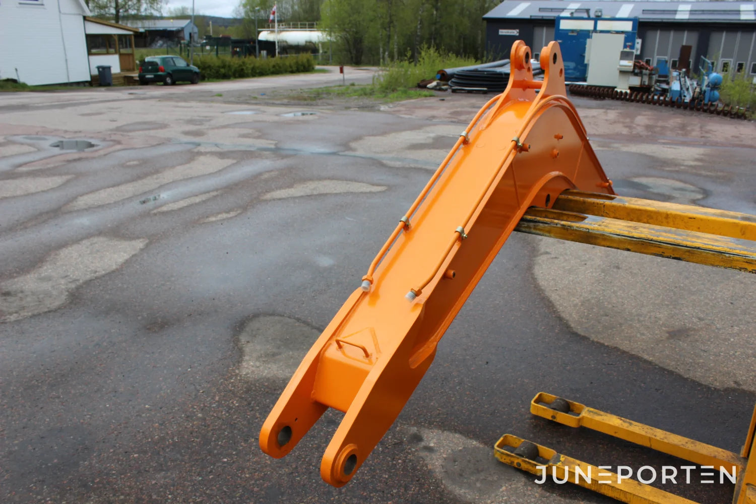 Bom till HANIX 56