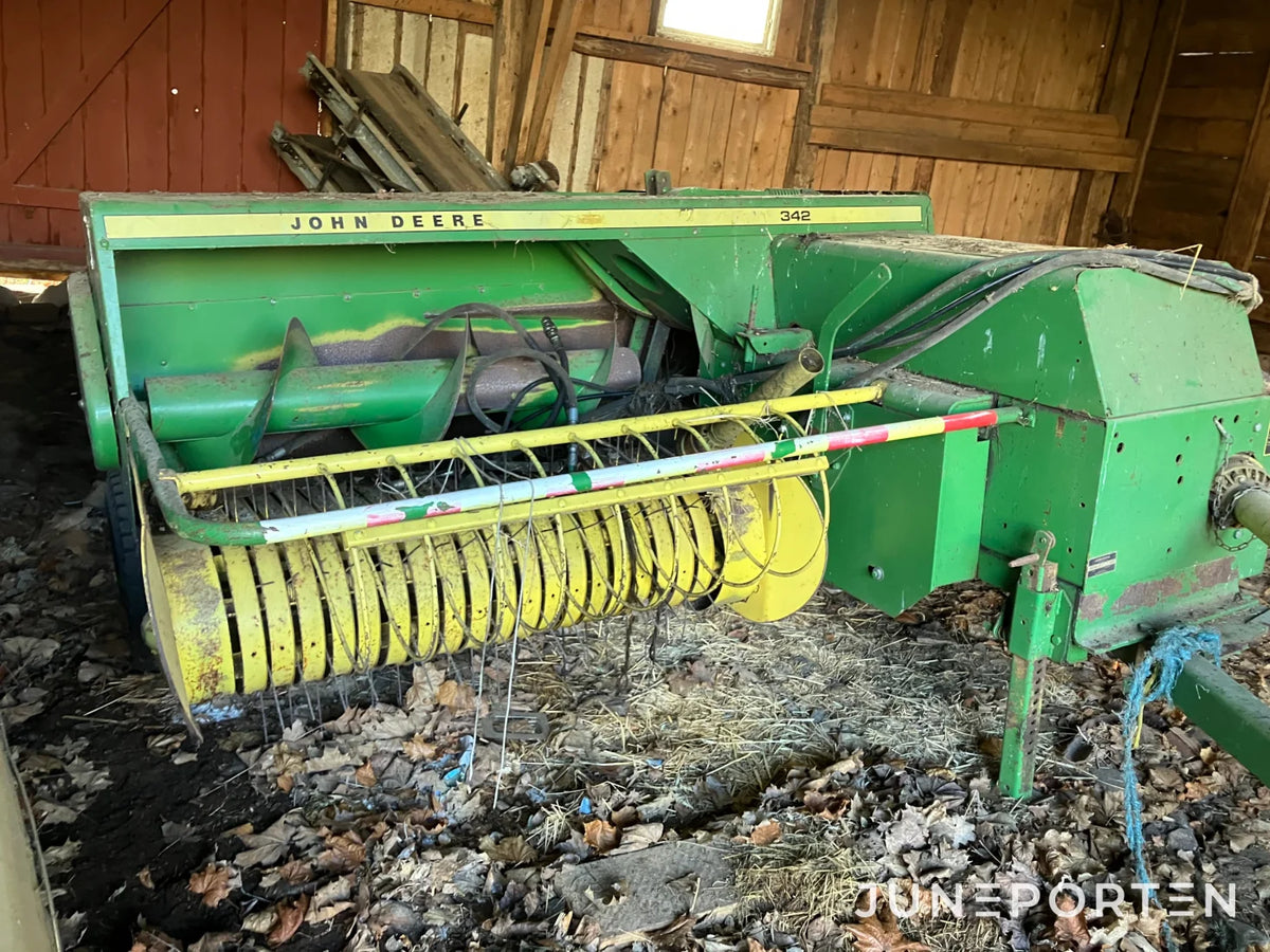 Hårdpress John Deere 342