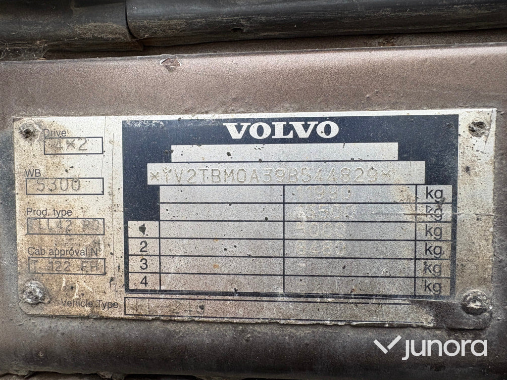Hästlastbil - Volvo, FL-240, Whittaker